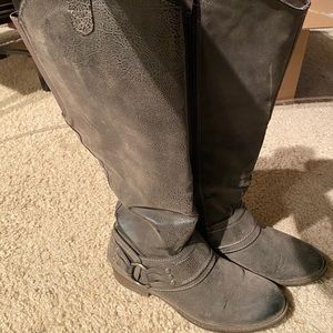 Gray knee high boots by Crown Vintage